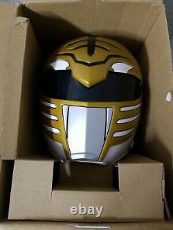 Hasbro Lightning Collection Power Rangers White Ranger Replica Helmet Cosplay