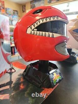 Mighty Morphin Power Rangers Lightning Collection Red Helmet with Stand Hasbro
