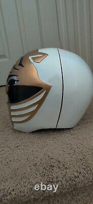 Mighty Morphin white power ranger costume cosplay helmet
