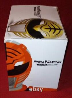 White Ranger WEARABLE HELMET Power Rangers Lightning Collection Cosplay Open Box